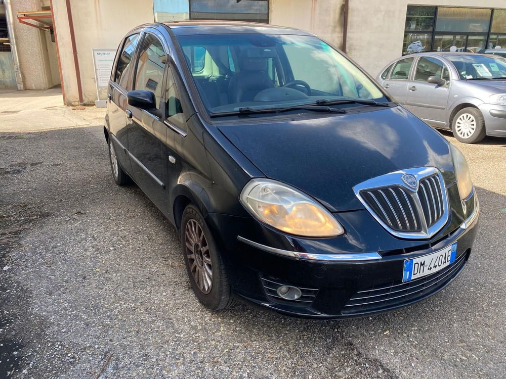 Lancia Musa usata a Arezzo (2)