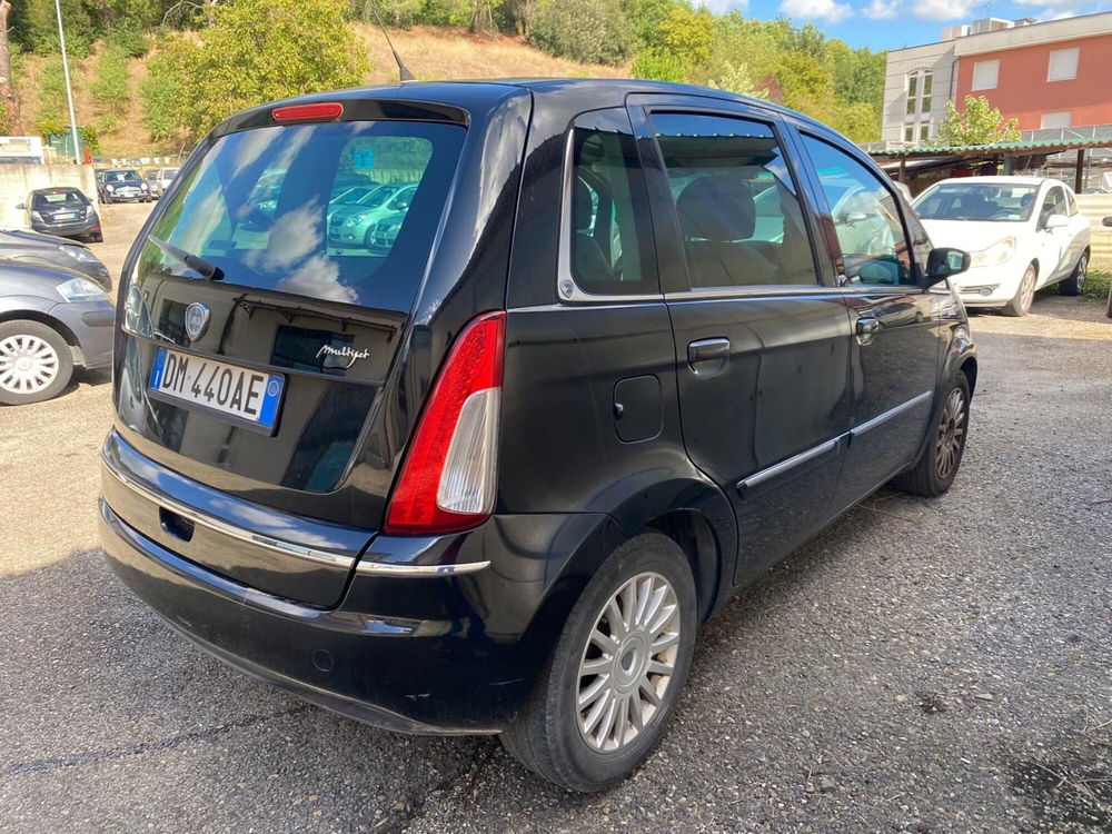 Lancia Musa usata a Arezzo (3)