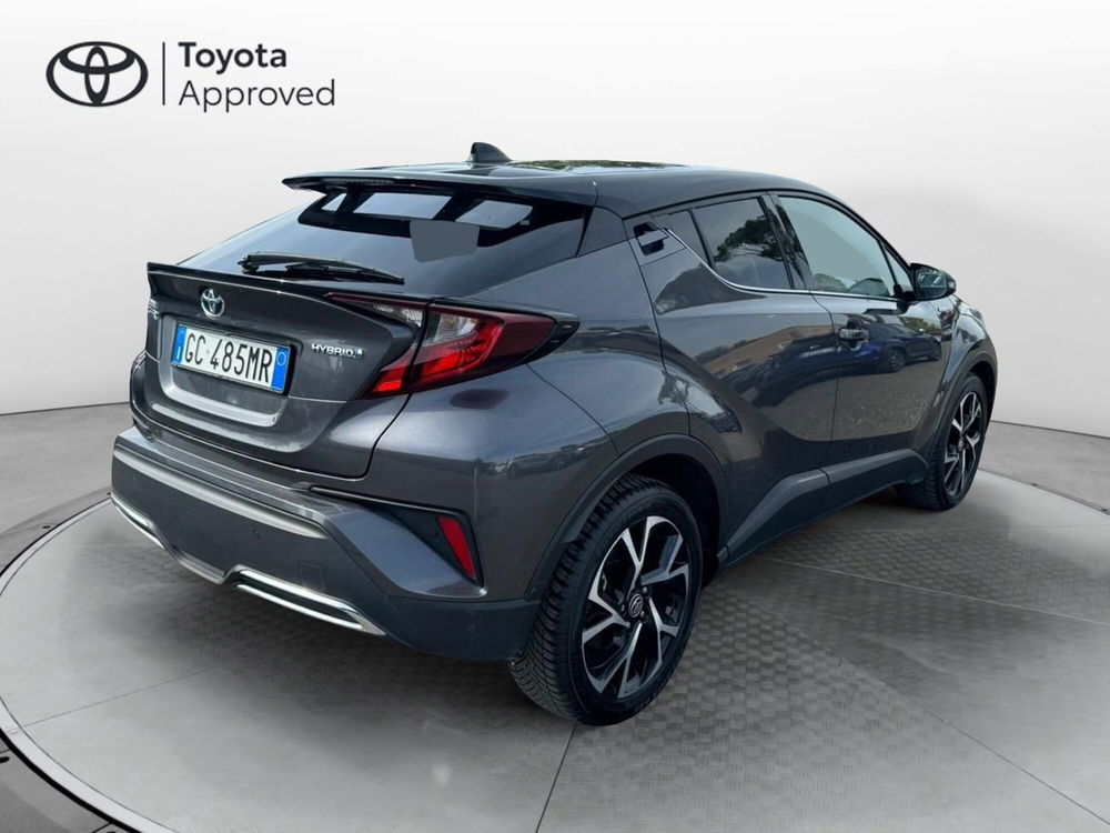 Toyota Toyota C-HR usata a Roma (12)