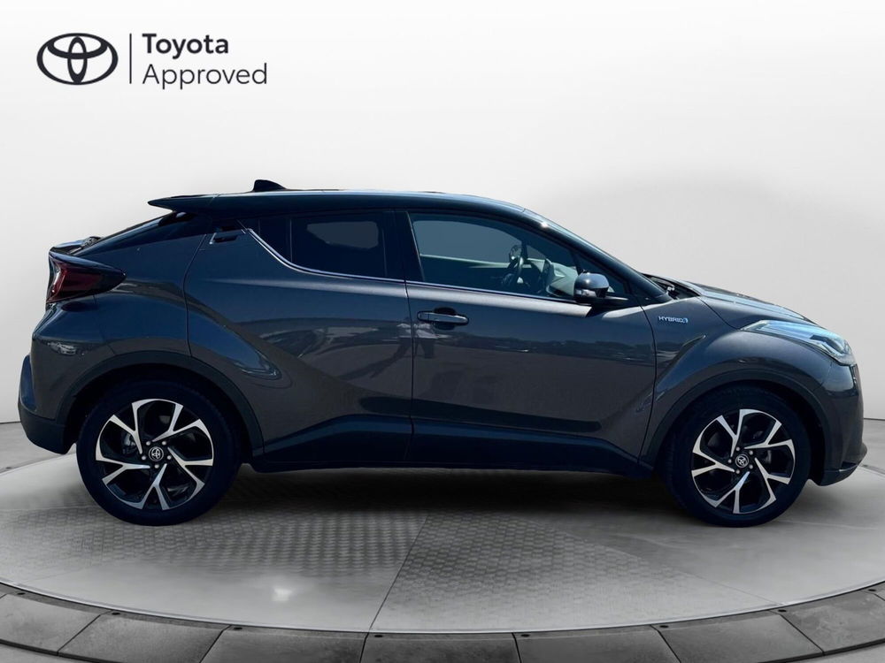 Toyota Toyota C-HR usata a Roma (8)