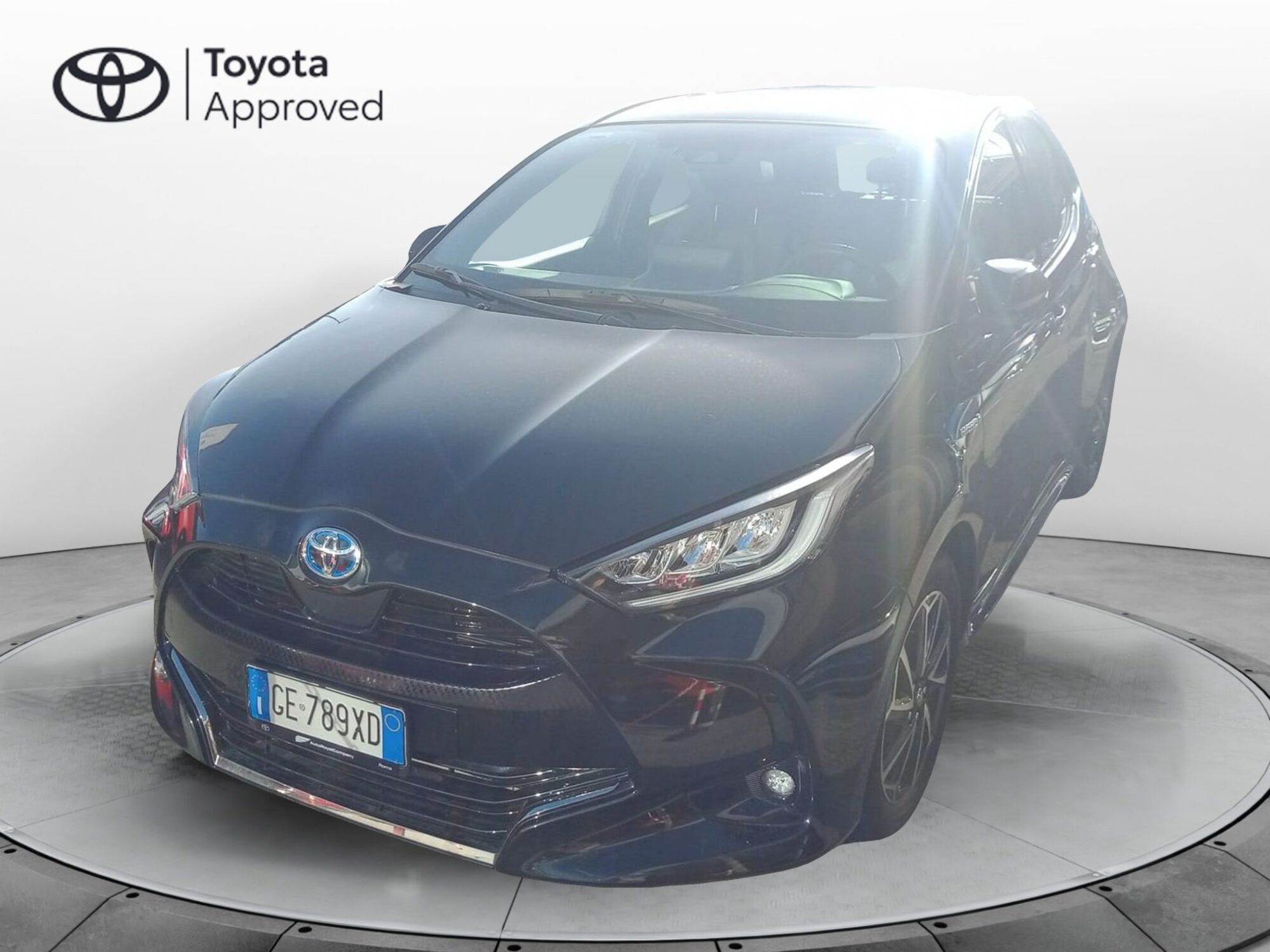 Toyota Yaris 1.5 Hybrid 5 porte Lounge del 2021 usata a Roma