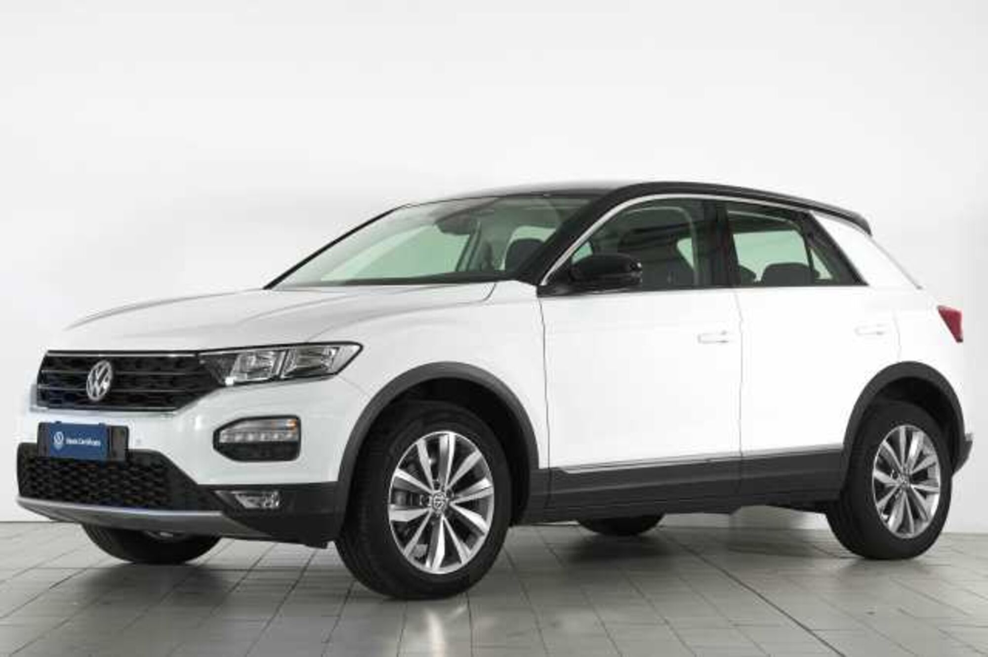 Volkswagen T-Roc 1.0 tsi Style 115cv del 2020 usata a Barni