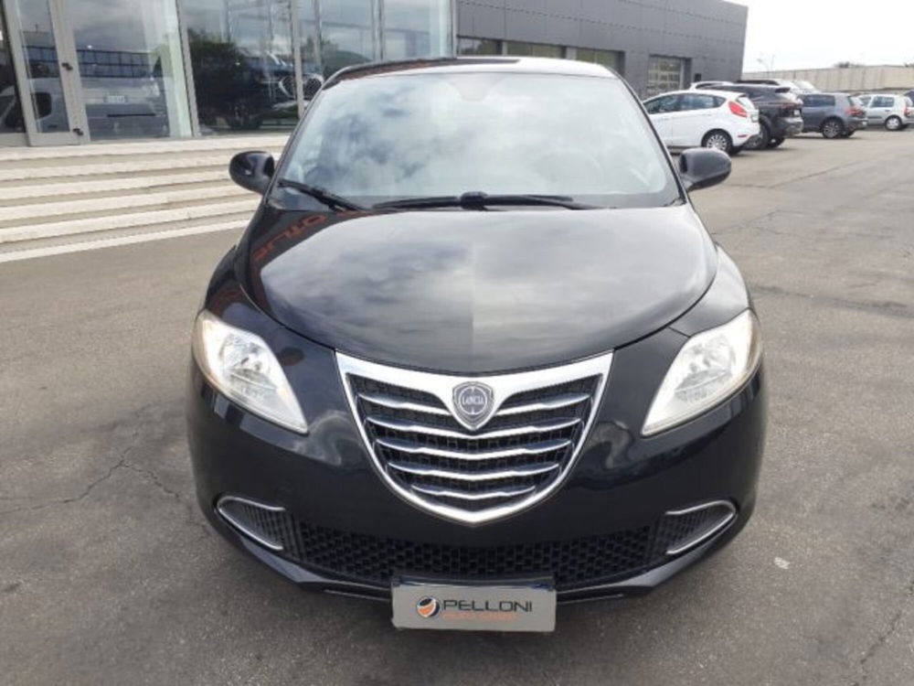 Lancia Ypsilon usata a Modena (2)