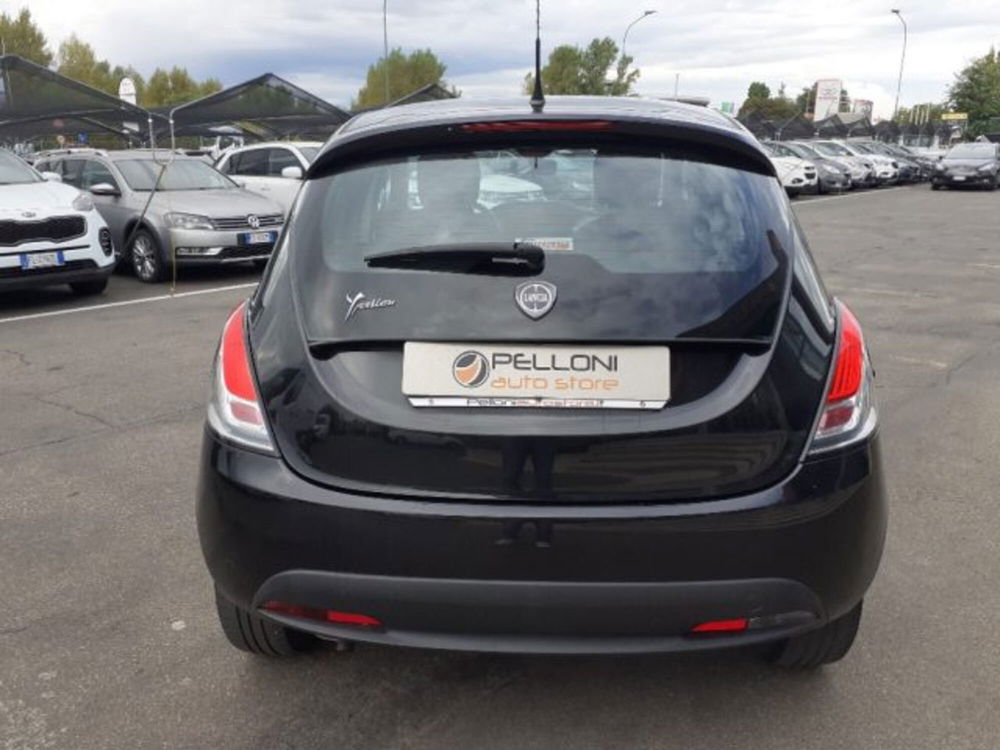 Lancia Ypsilon usata a Modena (5)