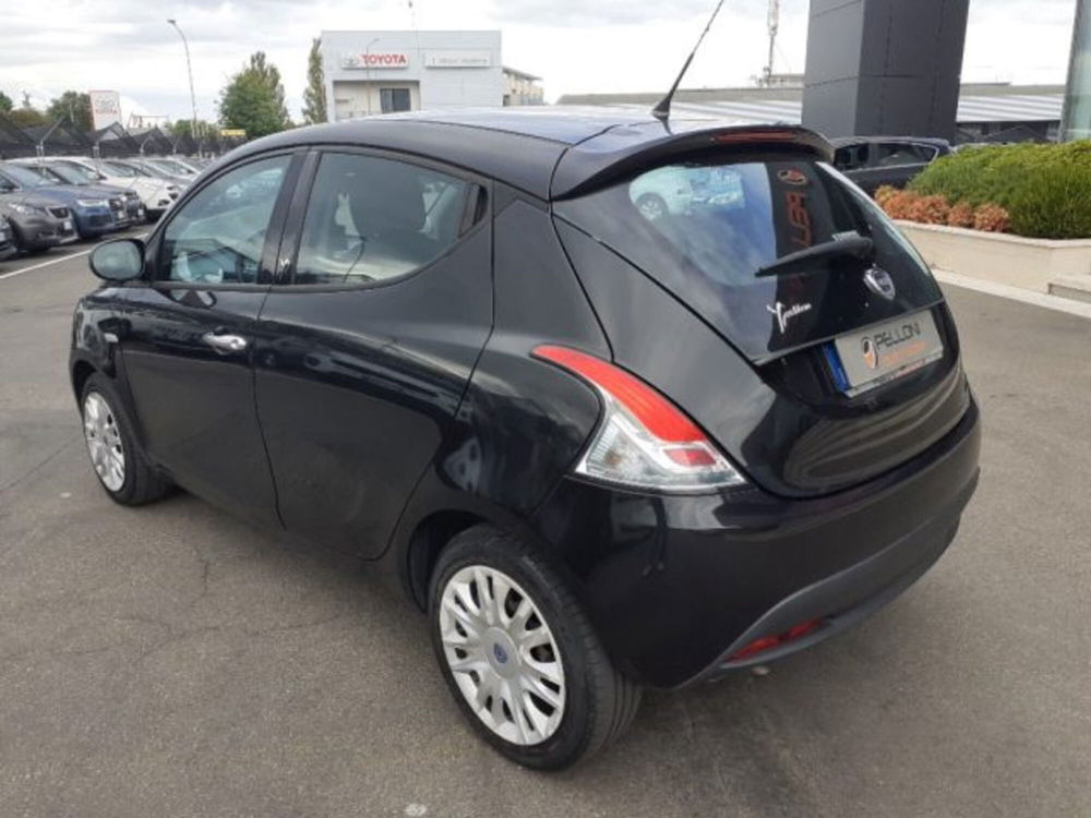 Lancia Ypsilon usata a Modena (6)