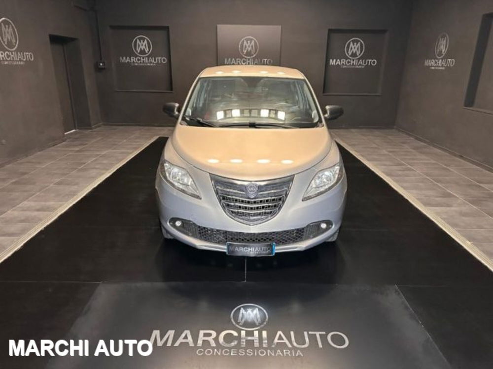 Lancia Ypsilon usata a Perugia (2)