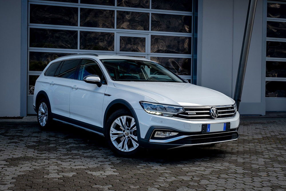 Volkswagen Passat Variant usata a Trento (2)