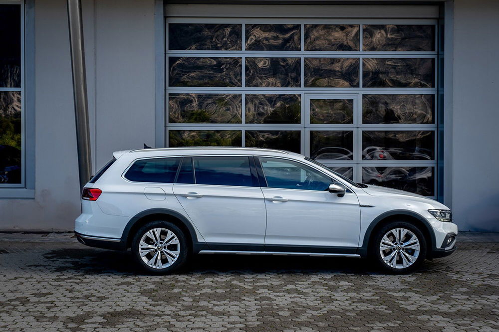 Volkswagen Passat Variant usata a Trento (3)