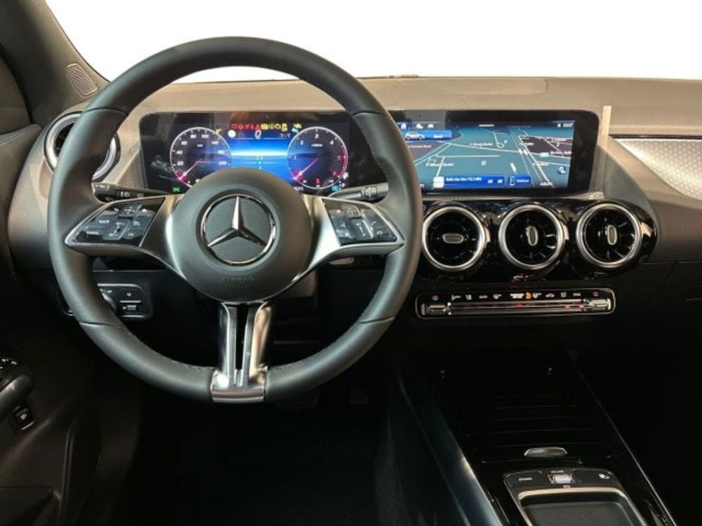 Mercedes-Benz GLA SUV nuova a Bologna (14)