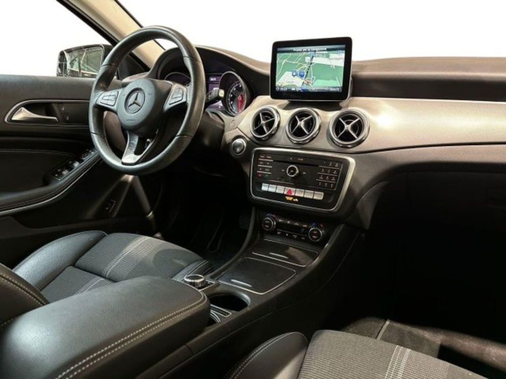 Mercedes-Benz GLA SUV usata a Bologna (15)