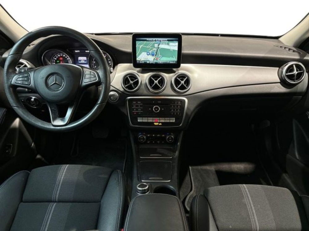 Mercedes-Benz GLA SUV usata a Bologna (9)