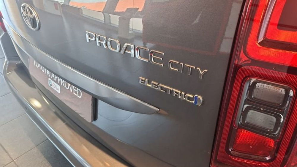 Toyota Proace City Verso Electric usata a Cagliari (15)