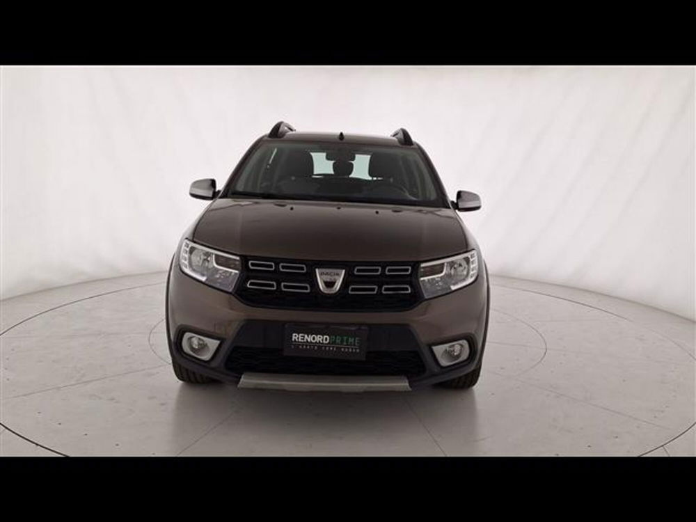 Dacia Sandero usata a Milano (4)