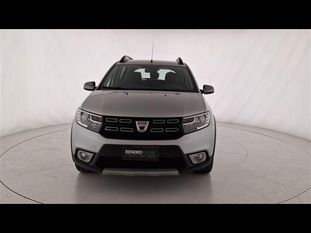 Dacia Sandero usata a Milano (4)