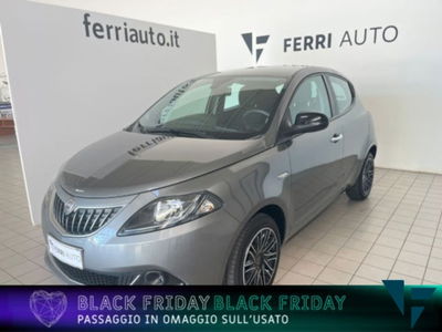 Lancia Ypsilon 1.0 FireFly 5 porte S&amp;S Hybrid Ecochic Gold  del 2022 usata a Tavagnacco