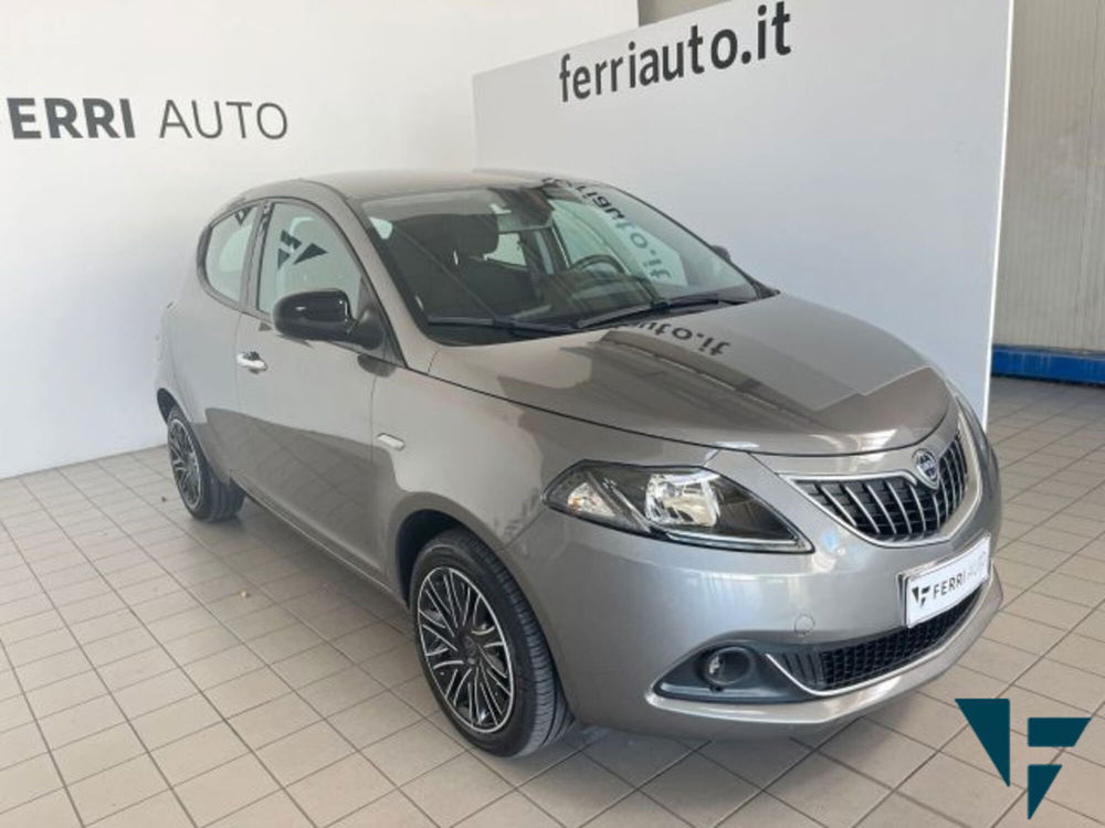 Lancia Ypsilon usata a Udine (3)