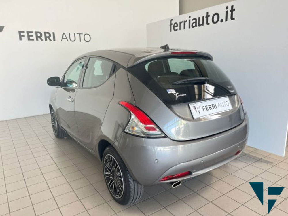 Lancia Ypsilon usata a Udine (4)