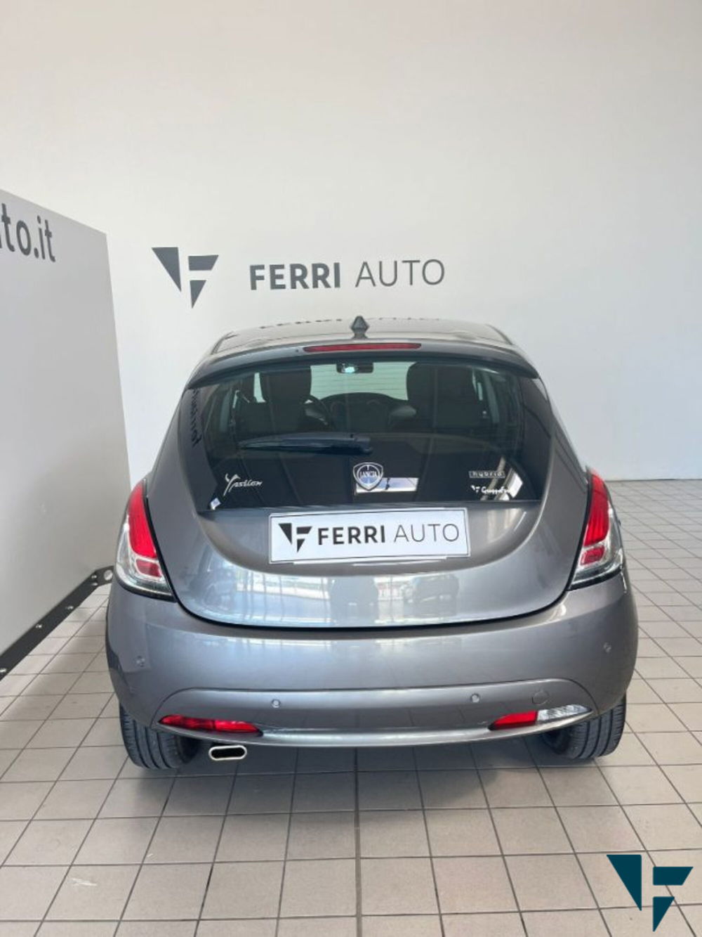 Lancia Ypsilon usata a Udine (5)