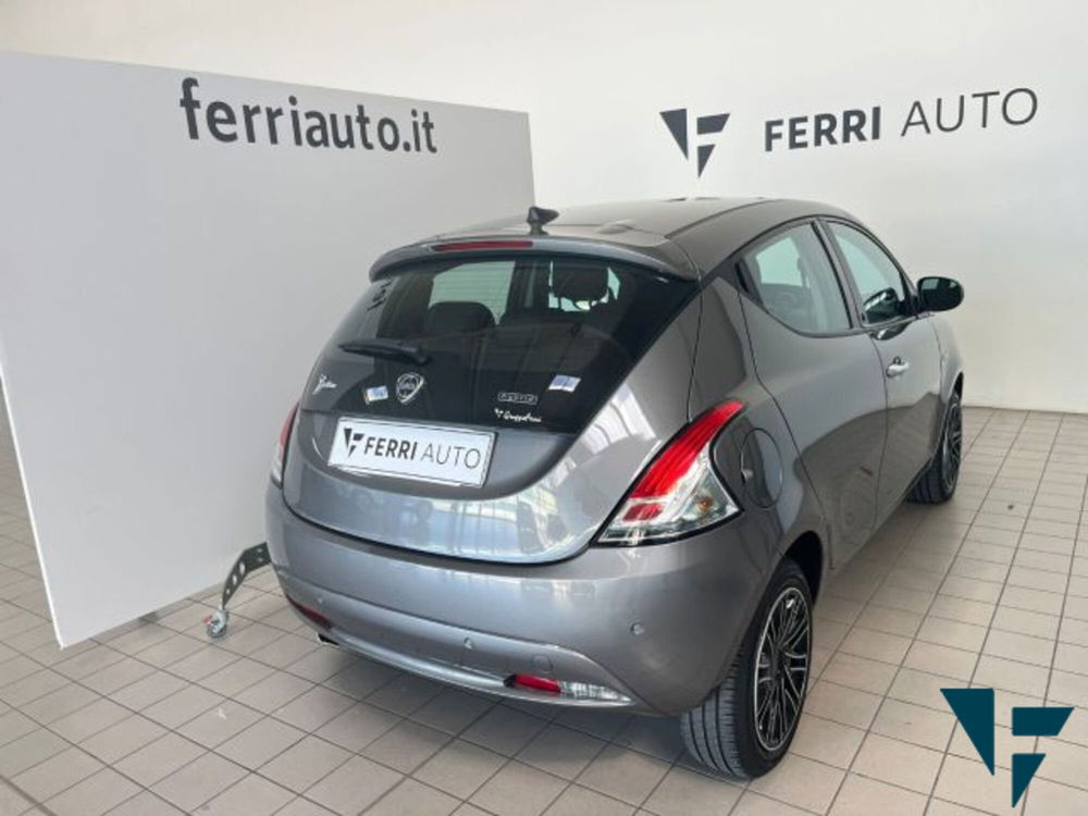 Lancia Ypsilon usata a Udine (6)