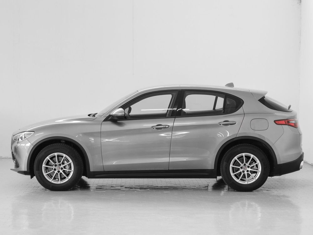 Alfa Romeo Stelvio usata a Prato (2)