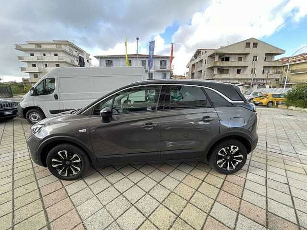 Opel Crossland nuova a Vibo Valentia (8)