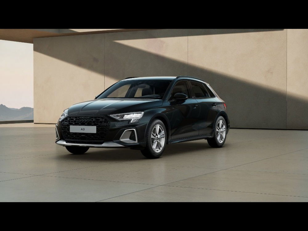 Audi A3 allstreet nuova a Livorno