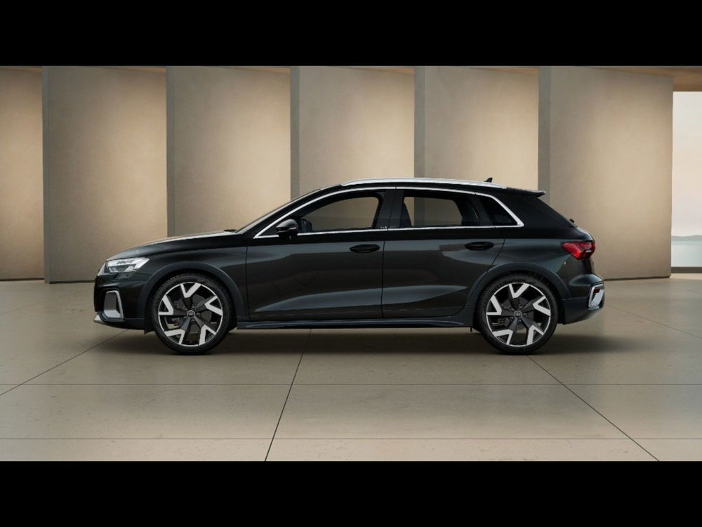 Audi A3 allstreet nuova a Livorno (2)