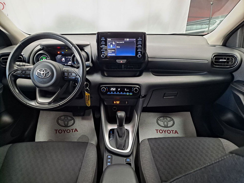 Toyota Yaris usata a Roma (9)