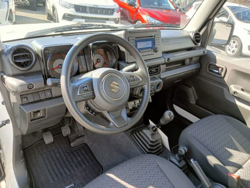 Suzuki Jimny nuova a Brescia (8)