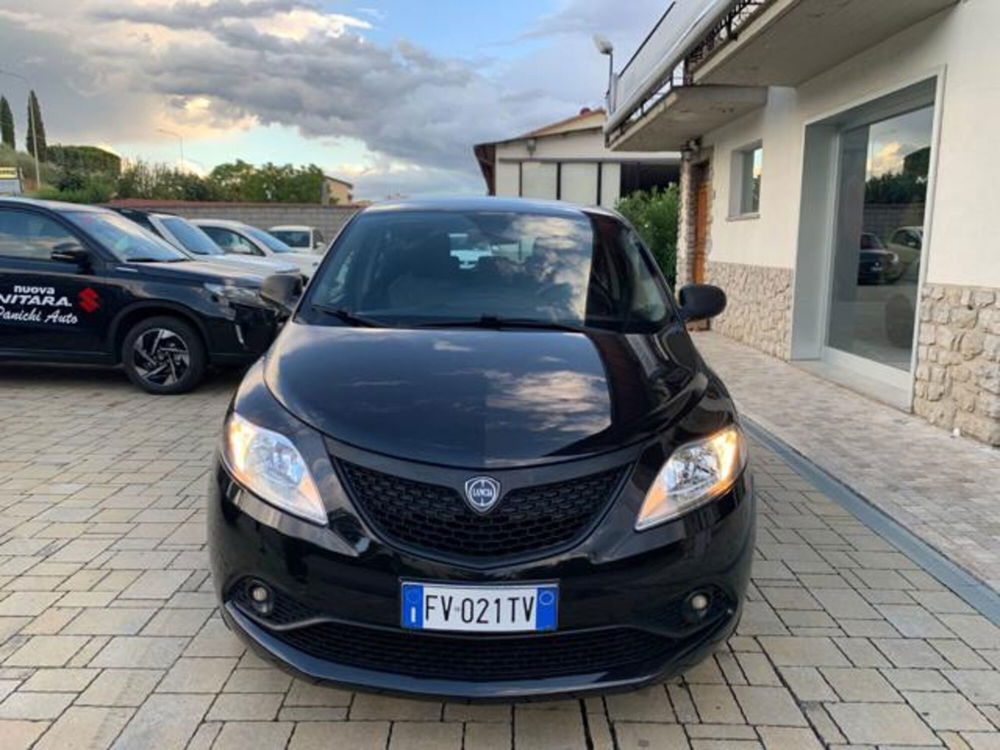 Lancia Ypsilon usata a Arezzo (3)