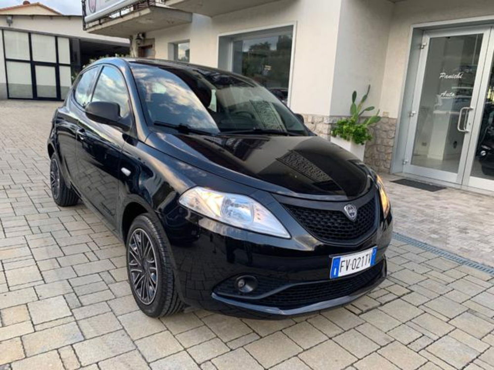 Lancia Ypsilon usata a Arezzo (4)