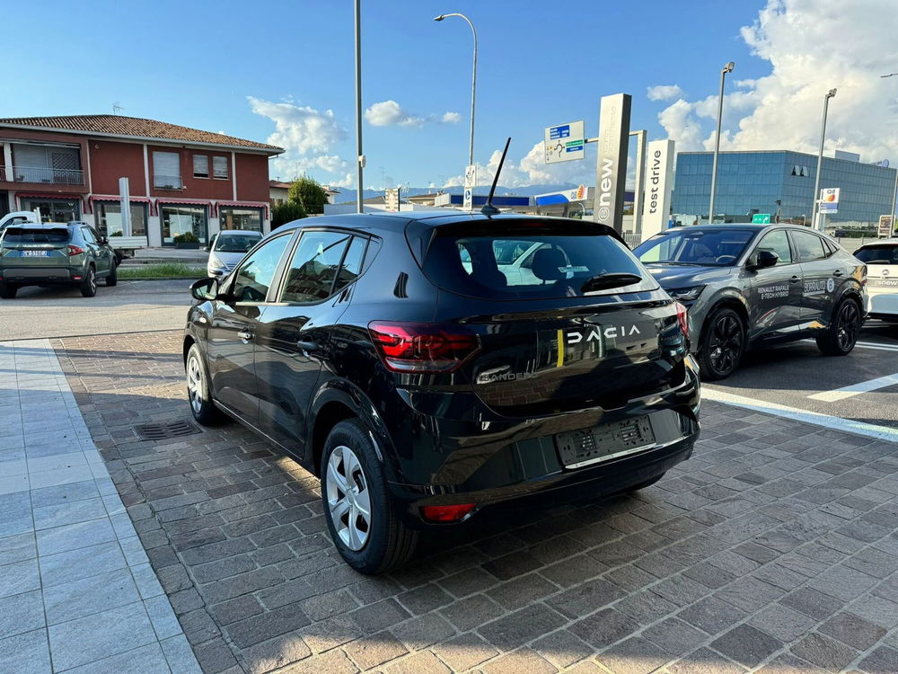 Dacia Sandero nuova a Treviso (4)