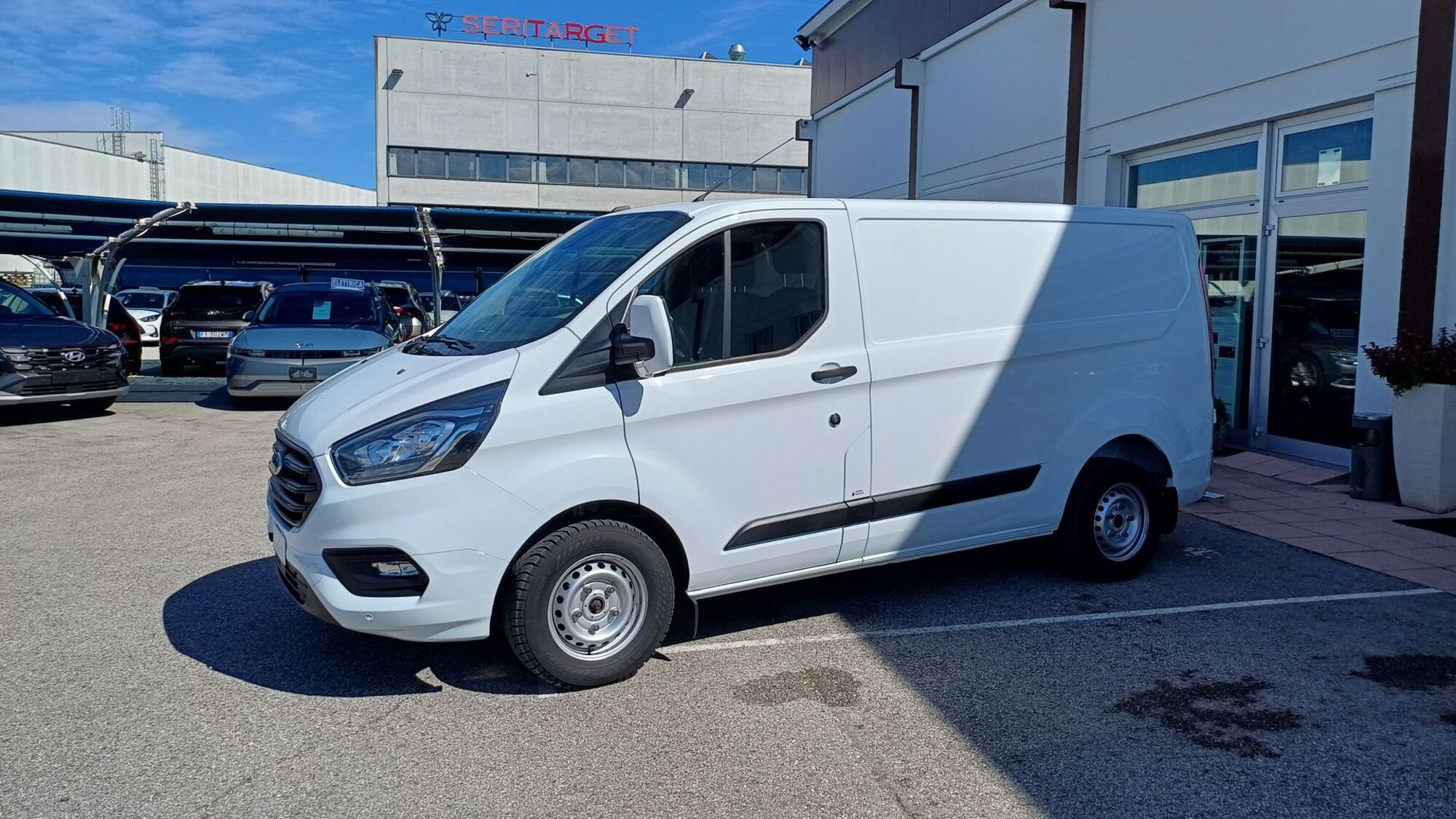 Ford Transit Custom Furgone 320 2.0 EcoBlue 130 PC Furgone Trend  del 2021 usata a Veggiano