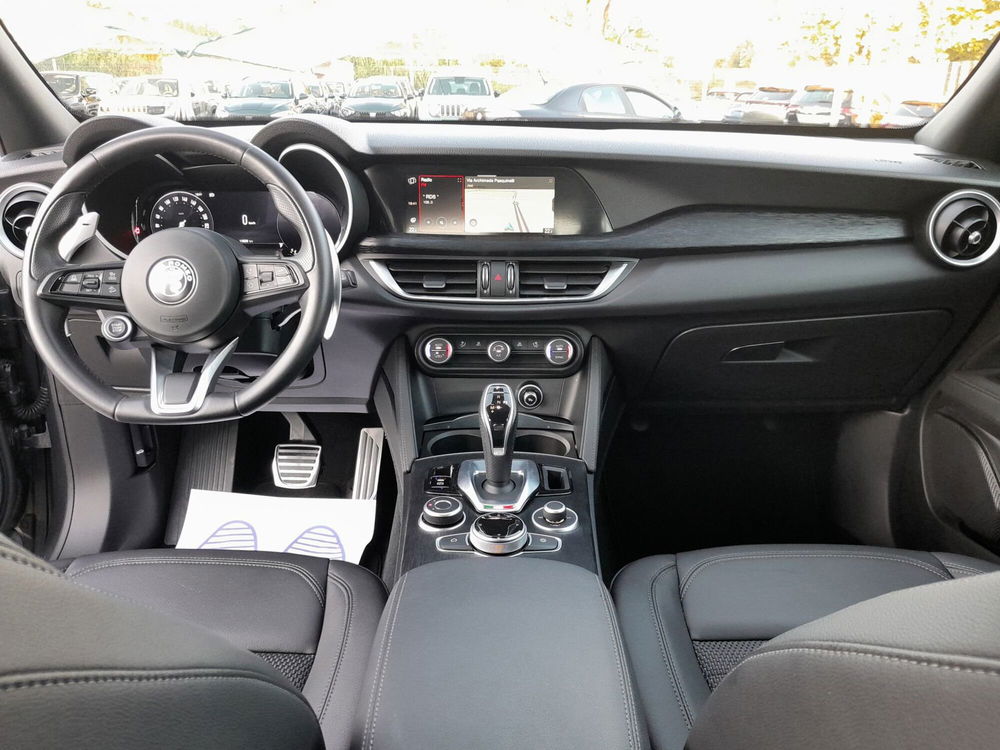 Alfa Romeo Stelvio usata a Ancona (10)