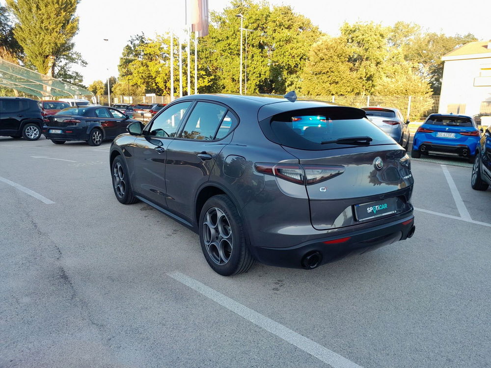 Alfa Romeo Stelvio usata a Ancona (3)