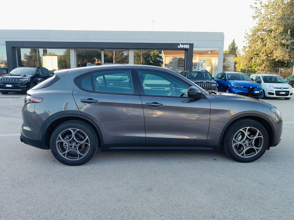 Alfa Romeo Stelvio usata a Ancona (6)