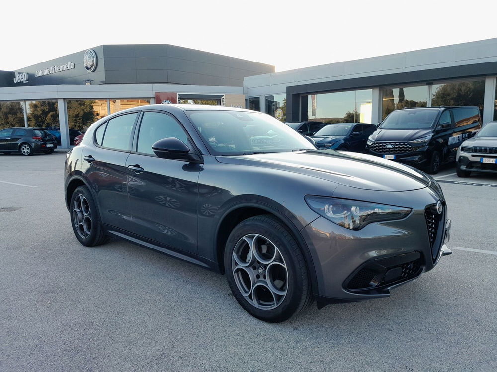 Alfa Romeo Stelvio usata a Ancona (7)