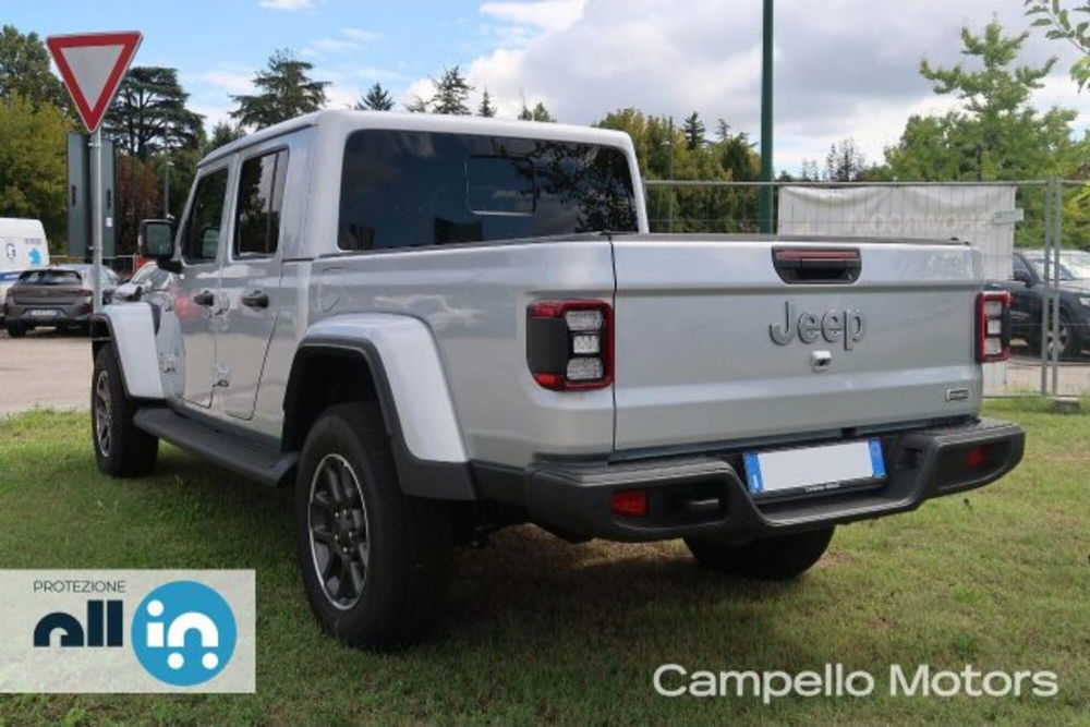 Jeep Gladiator nuova a Venezia (2)