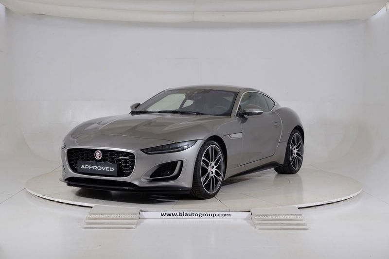 Jaguar F-Type Coup&eacute; 2.0 aut. Coup&eacute; R-Dynamic Black del 2020 usata a Torino