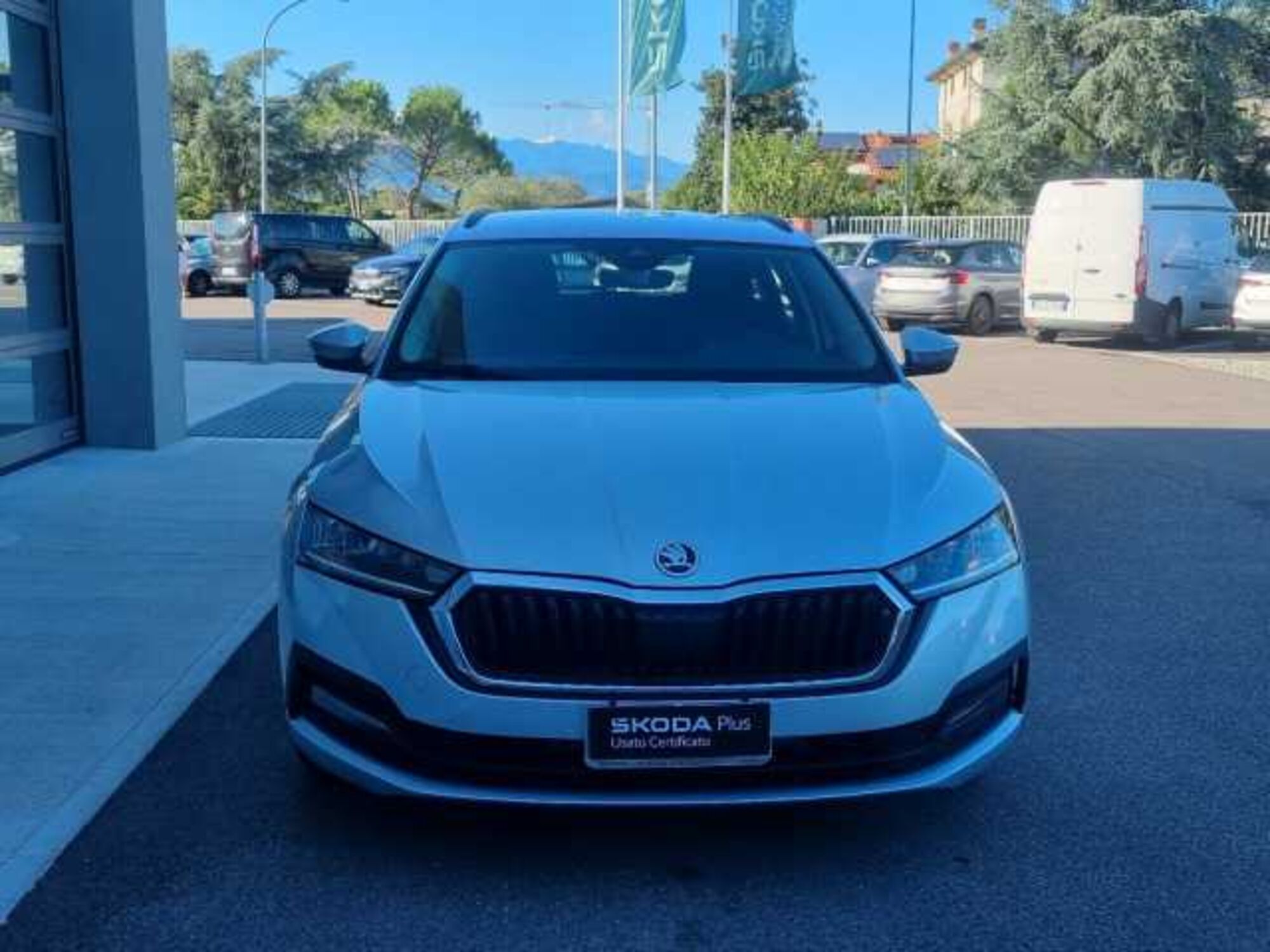 Skoda Octavia 2.0 TDI EVO SCR 150 CV DSG Executive del 2021 usata a Verona