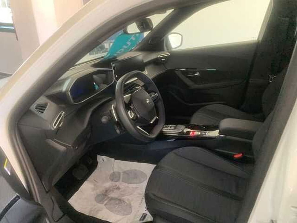 Peugeot 2008 usata a Roma (12)