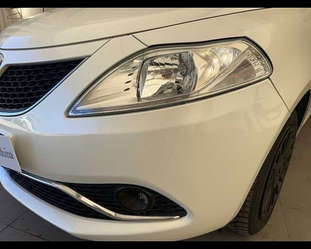 Lancia Ypsilon usata a Roma (15)