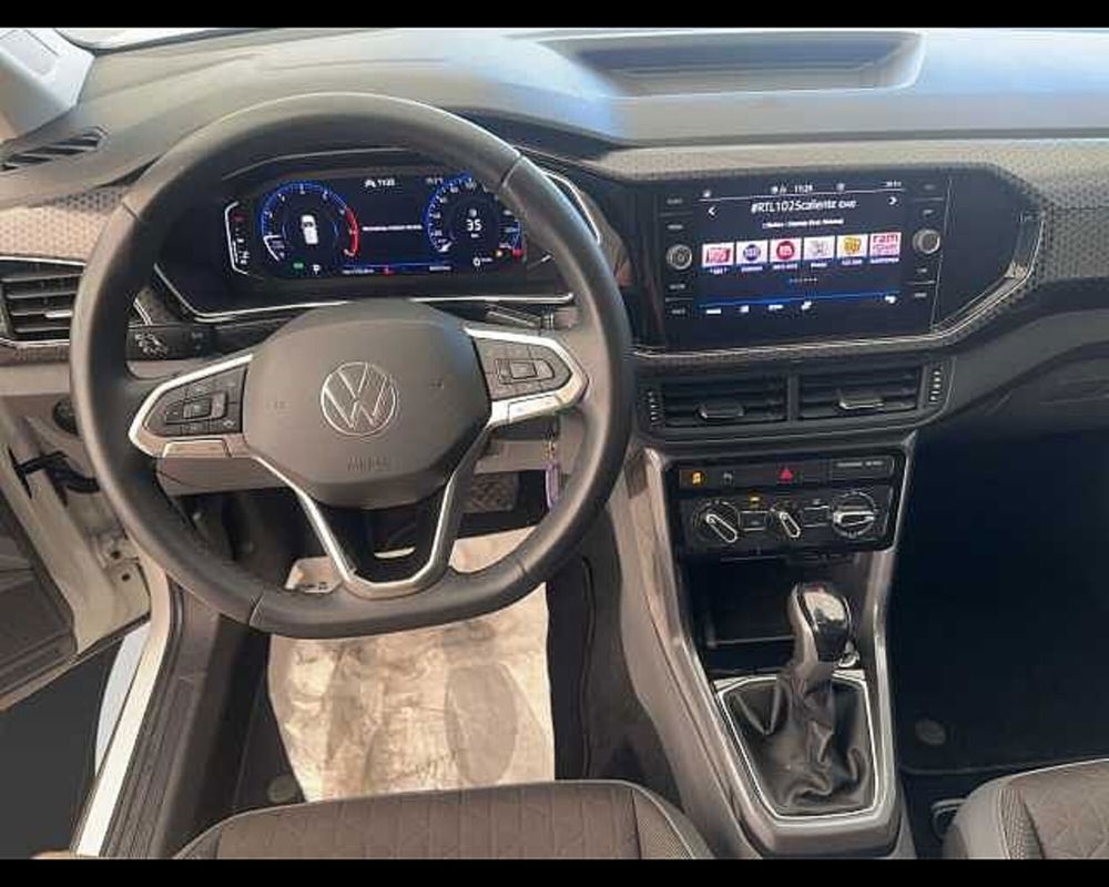 Volkswagen T-Cross usata a Roma (13)