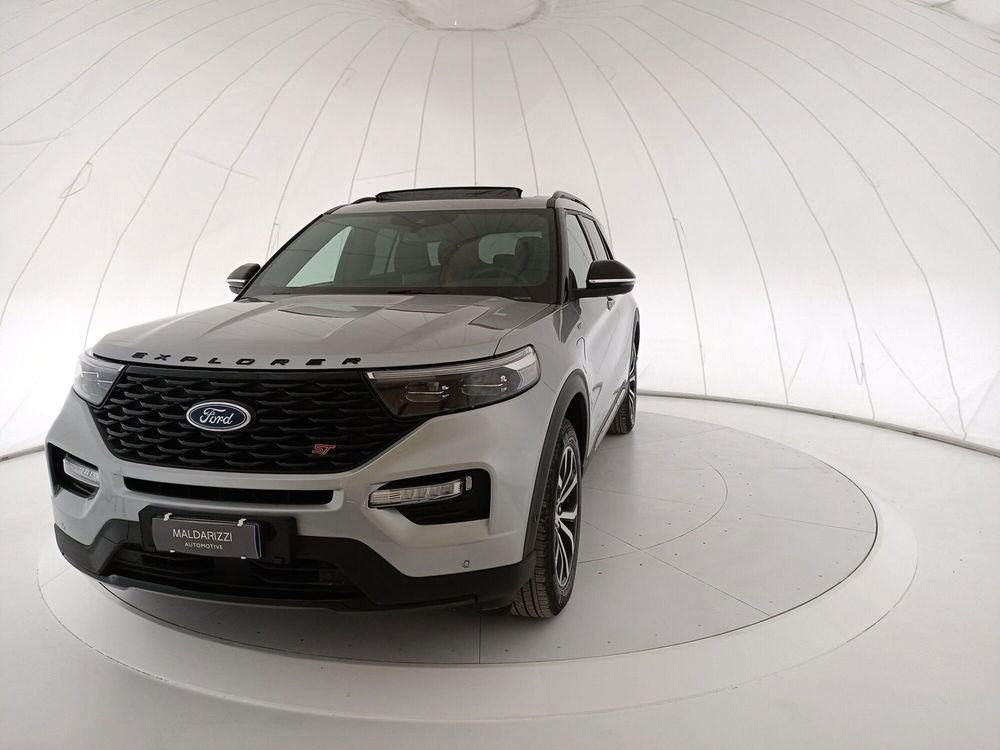 Ford Explorer usata a Lecce