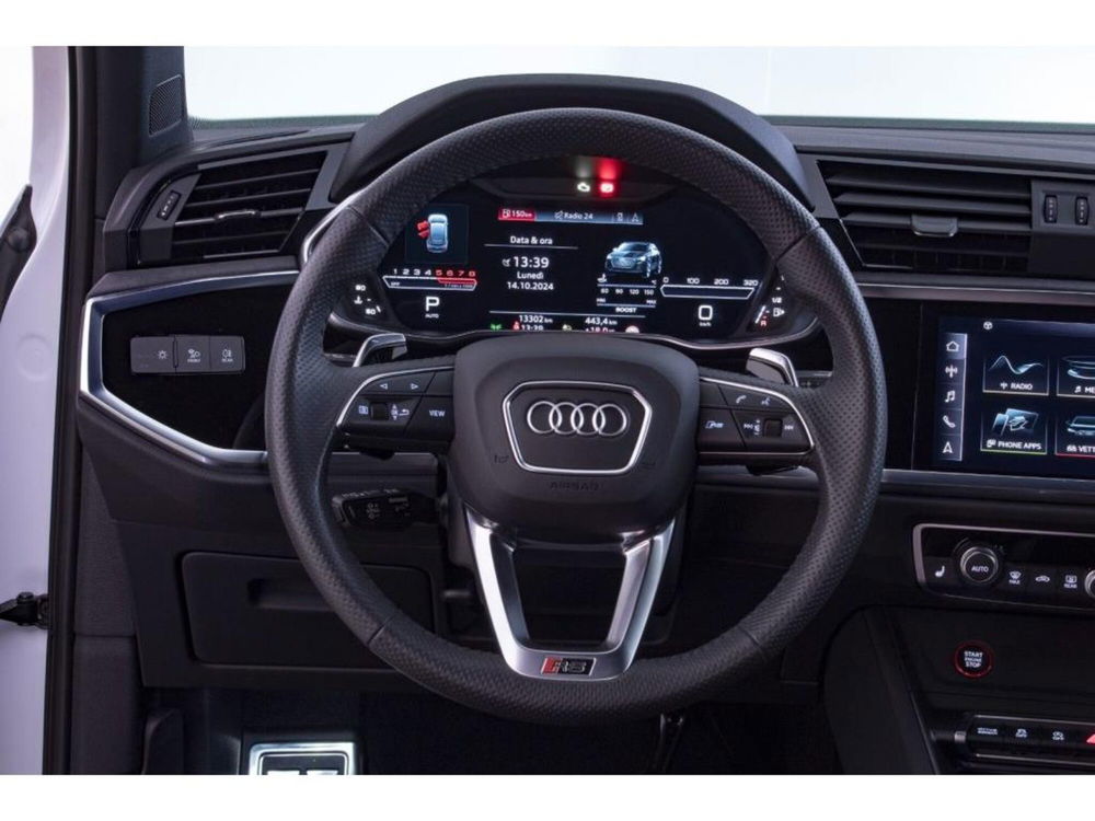 Audi RS Q3 Sportback usata a Novara (7)