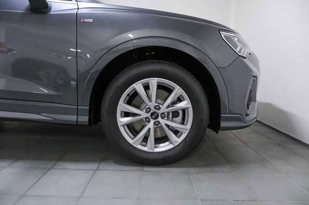 Audi Q3 Sportback nuova a Catanzaro (11)