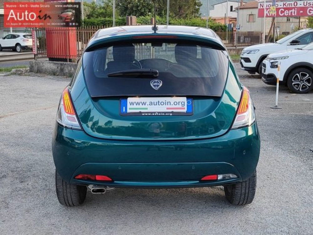 Lancia Ypsilon usata a Benevento (13)