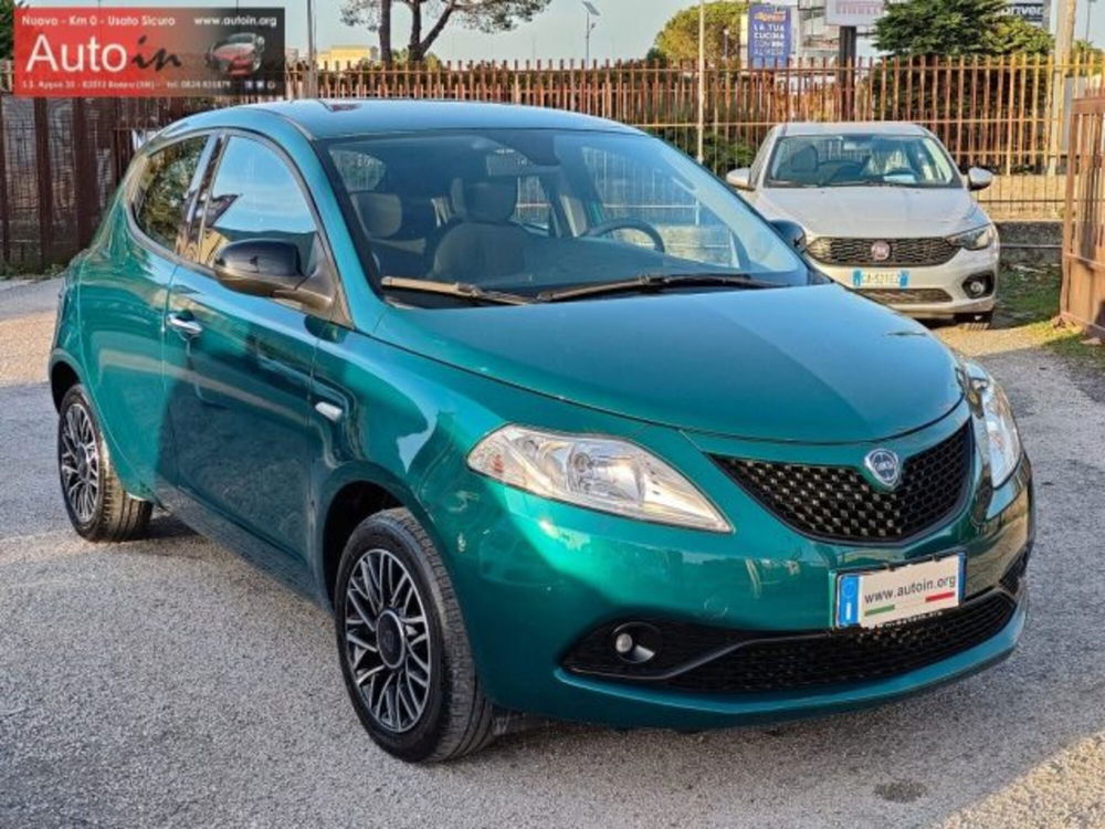 Lancia Ypsilon usata a Benevento (3)