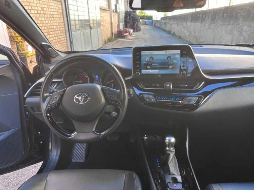 Toyota Toyota C-HR usata a Lodi (8)