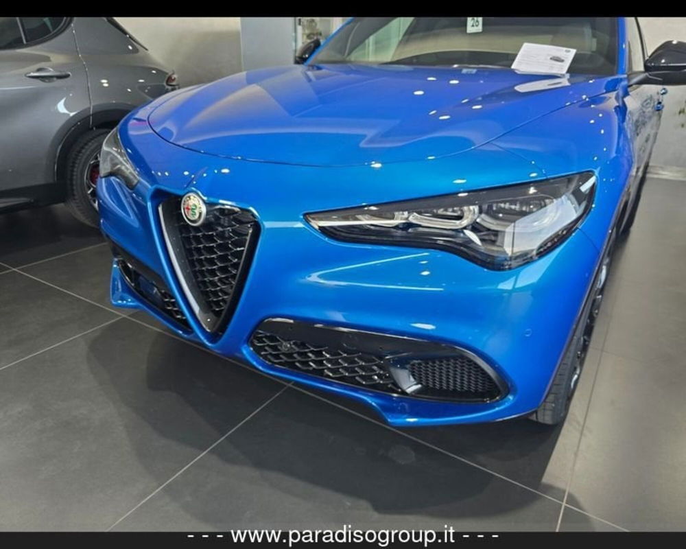 Alfa Romeo Stelvio nuova a Catanzaro (10)